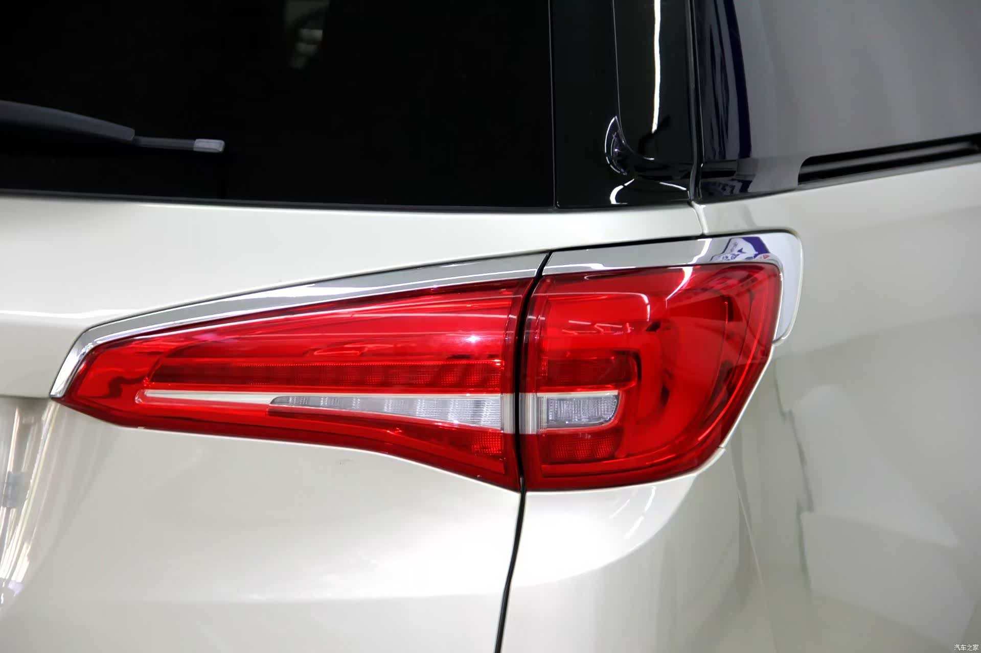 Buick GL8, 2018 23