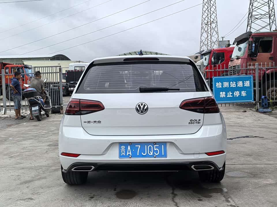 Volkswagen golf