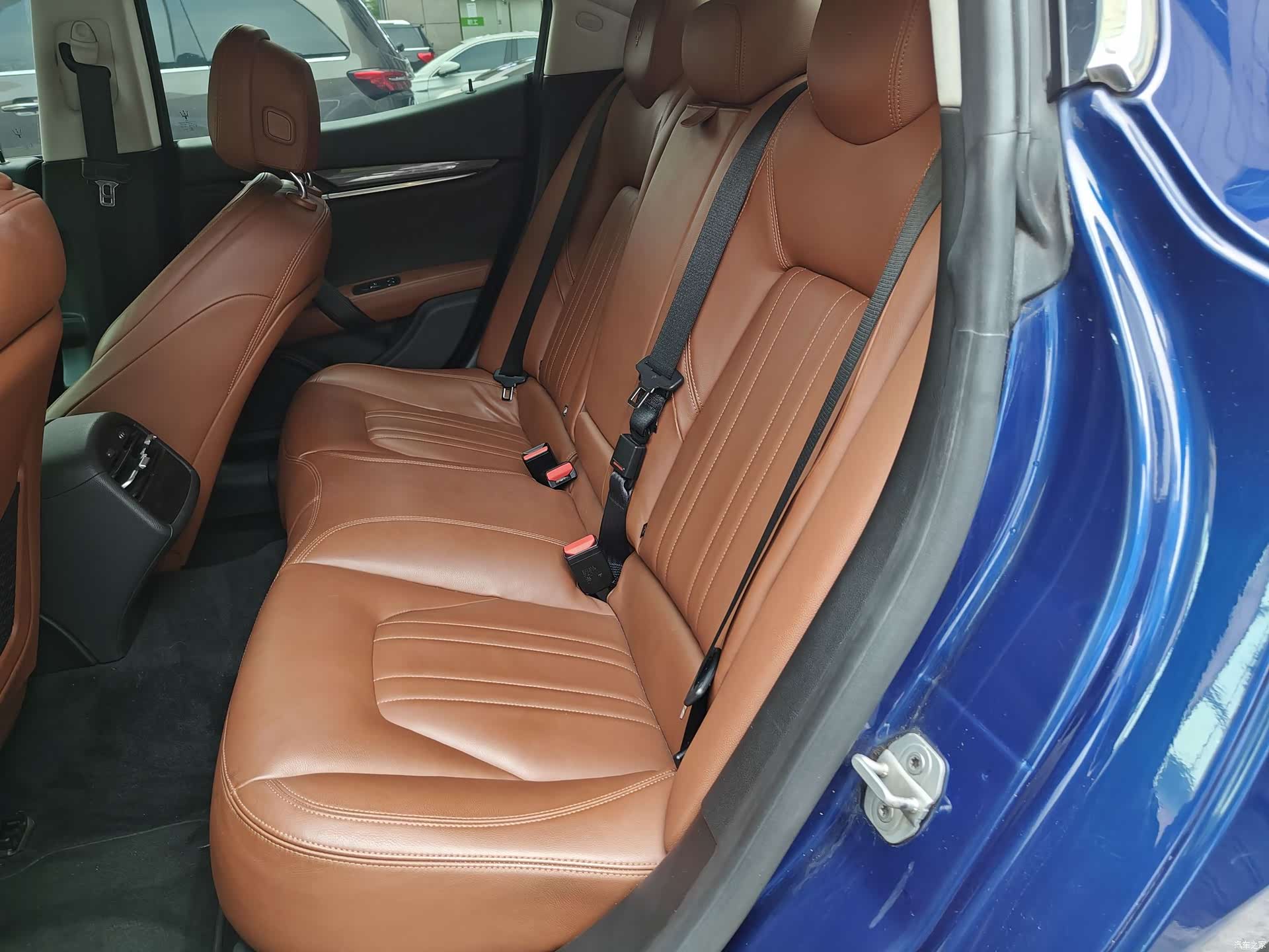 Maserati Ghibli, 2015 11