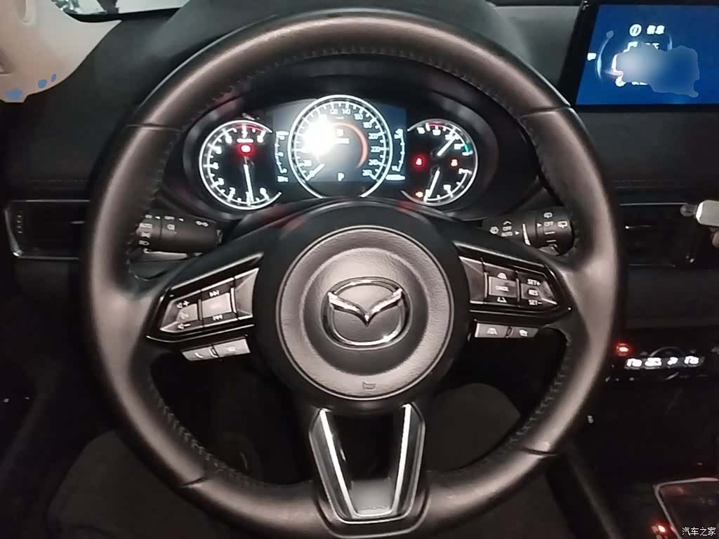 Mazda CX-5, 2023 11