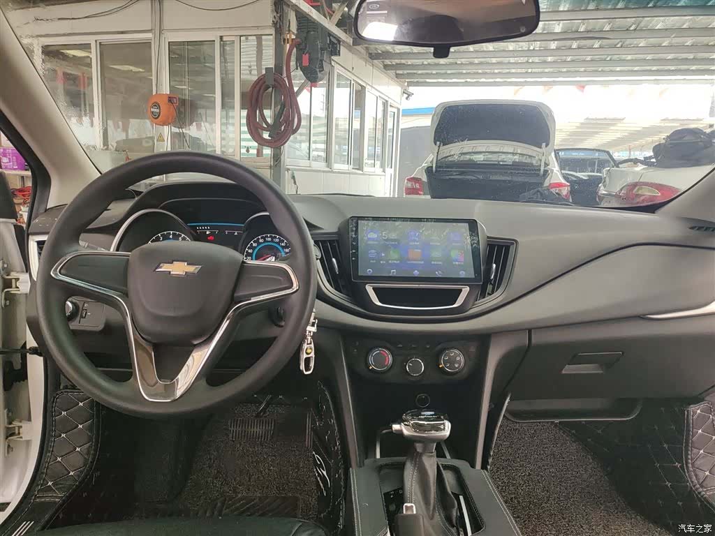 Chevrolet 320, 2018 6