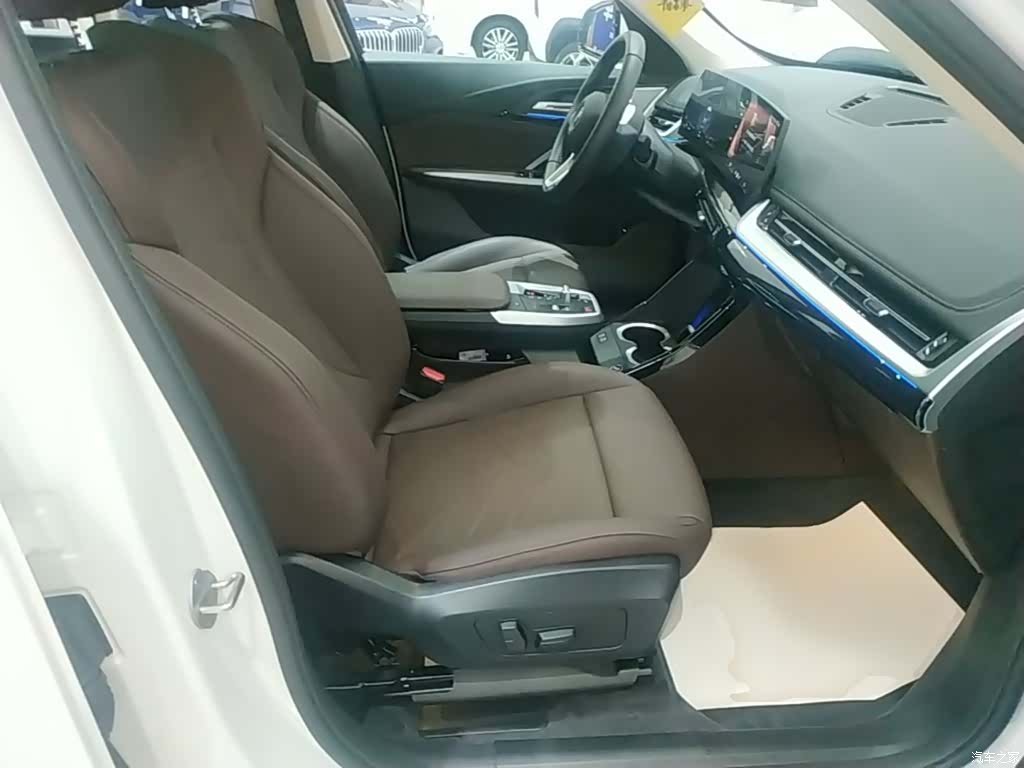 BMW X1, 2025 25