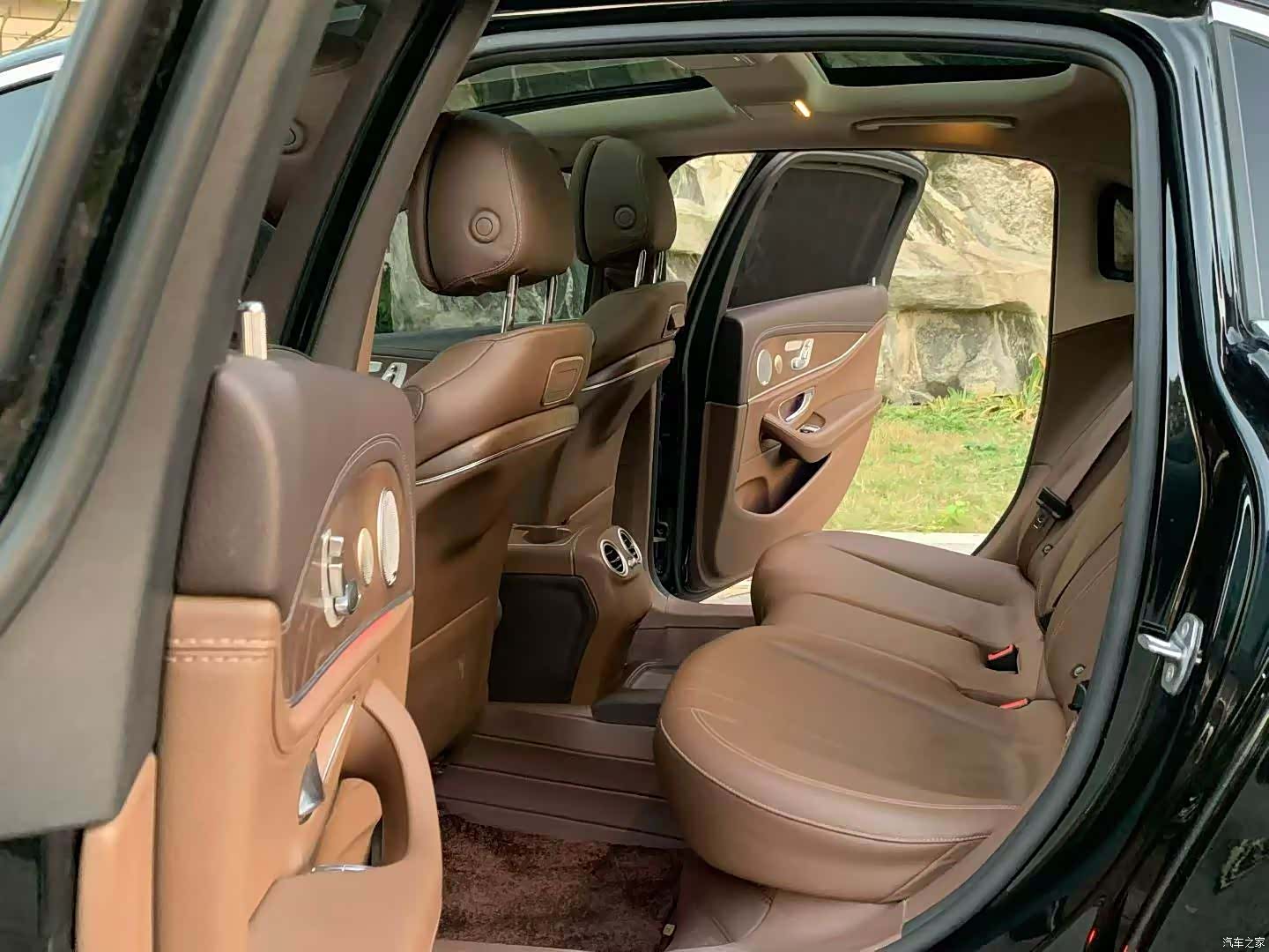 Mercedes-Benz E-Class, 2019 6