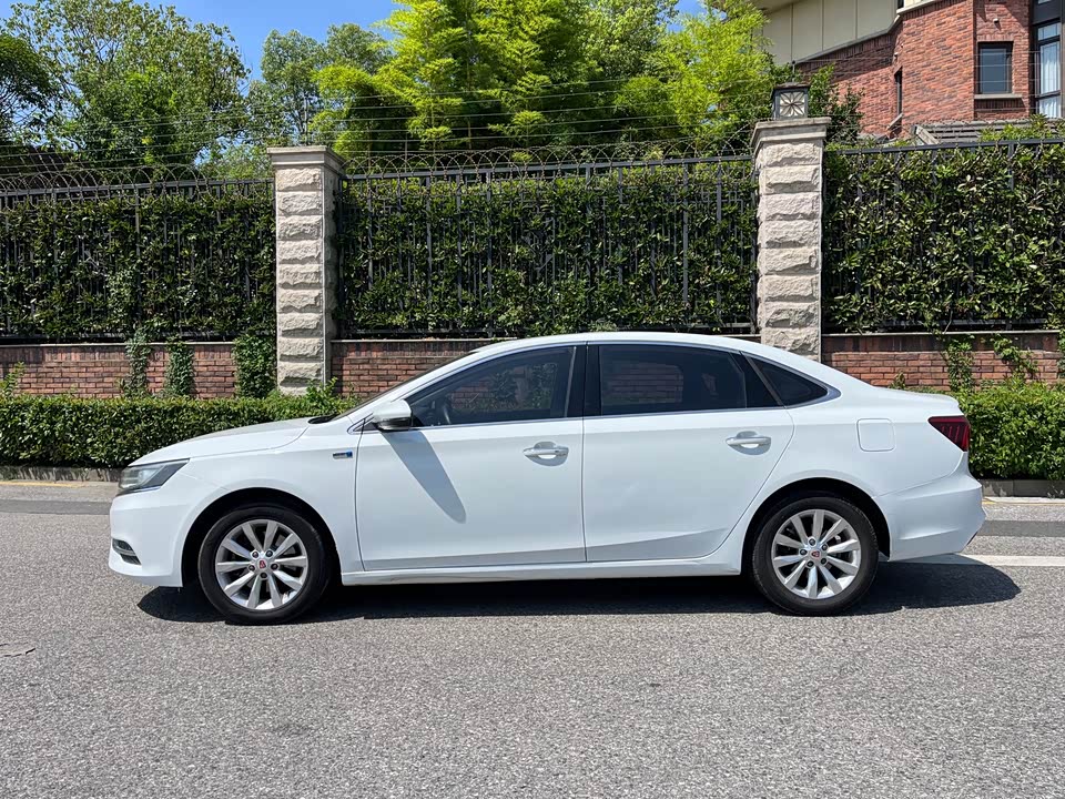 Roewe i6 Roewe i6
