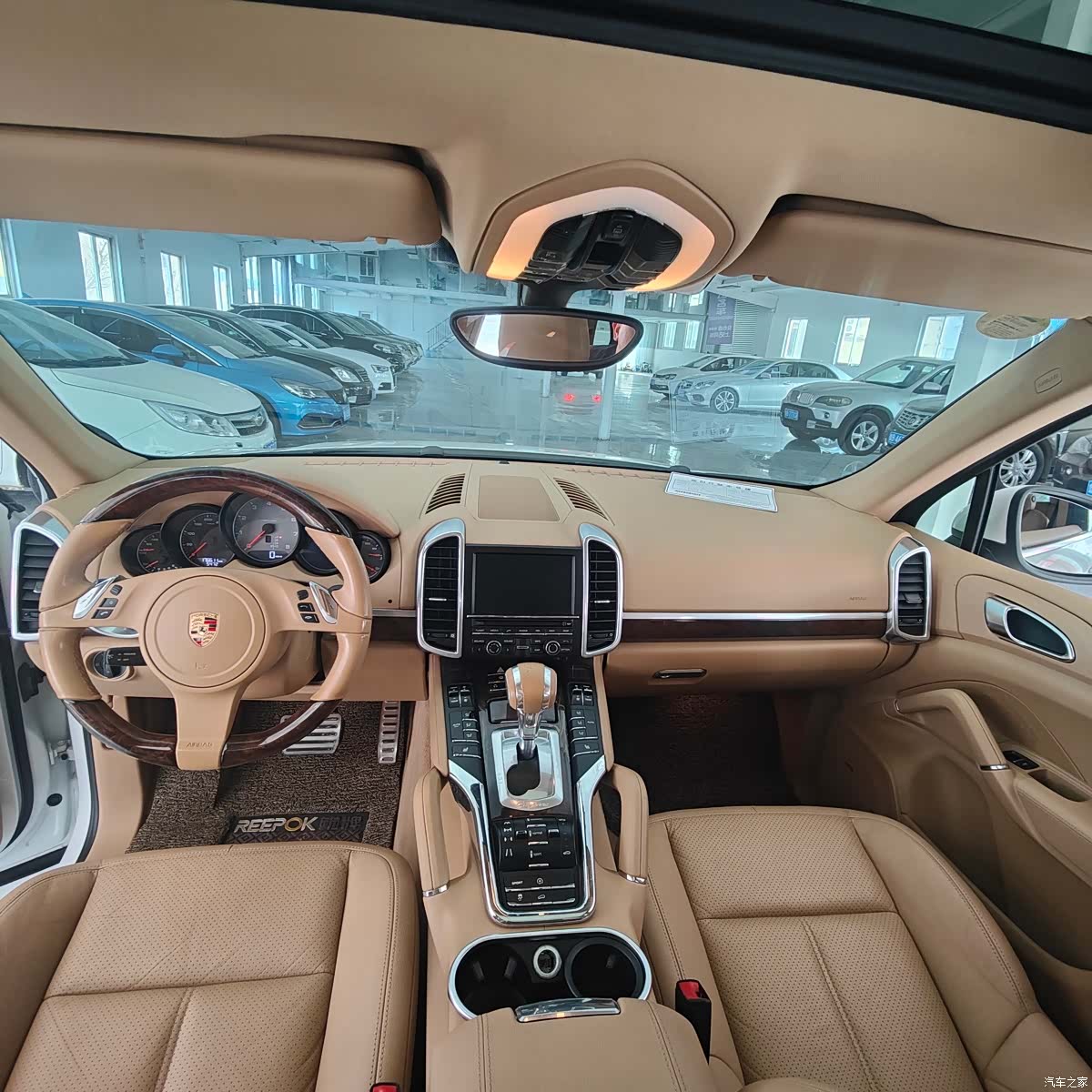 Porsche Cayenne, 2012 11