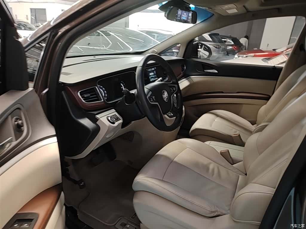 Buick GL8, 2019 15
