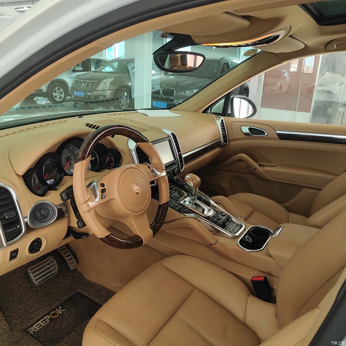 Porsche Cayenne, 2012 6