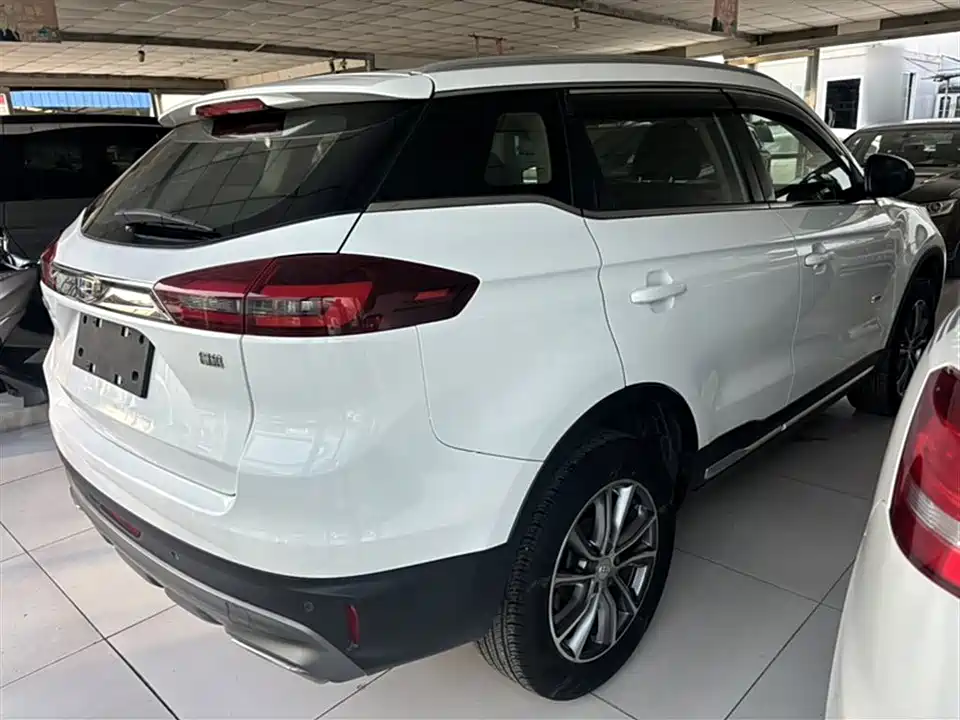 Geely Atlas