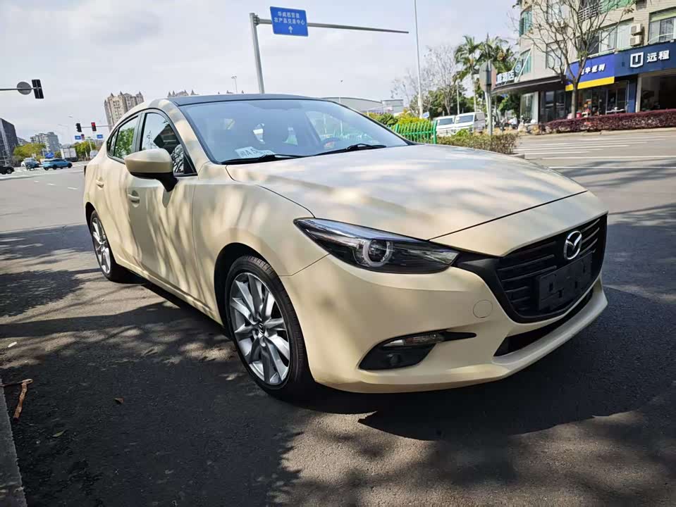 Mazda 3 Angkesaila