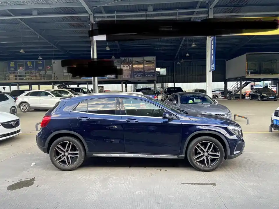 Mercedes-Benz GLA