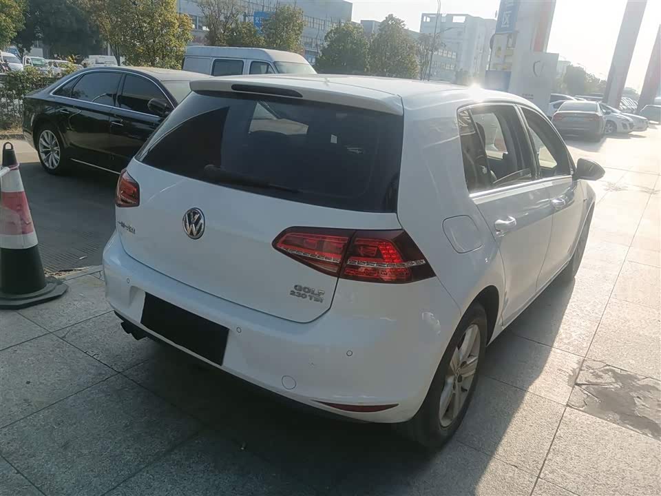 Volkswagen golf