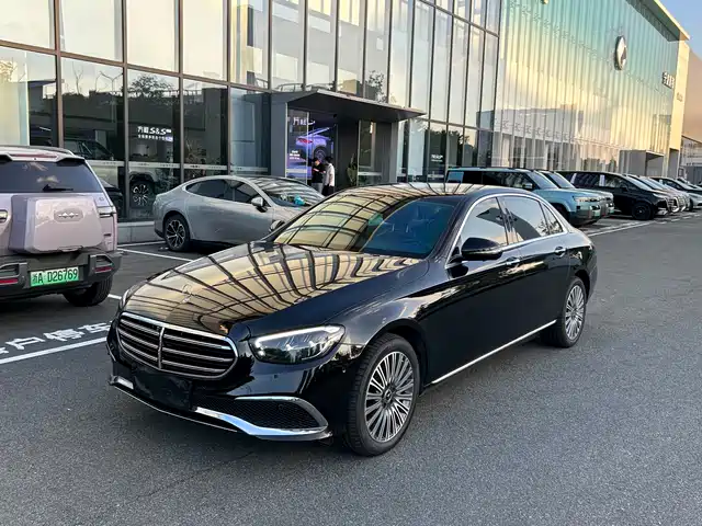 Mercedes-Benz E-Class 2021 — купить из Китая под заказ