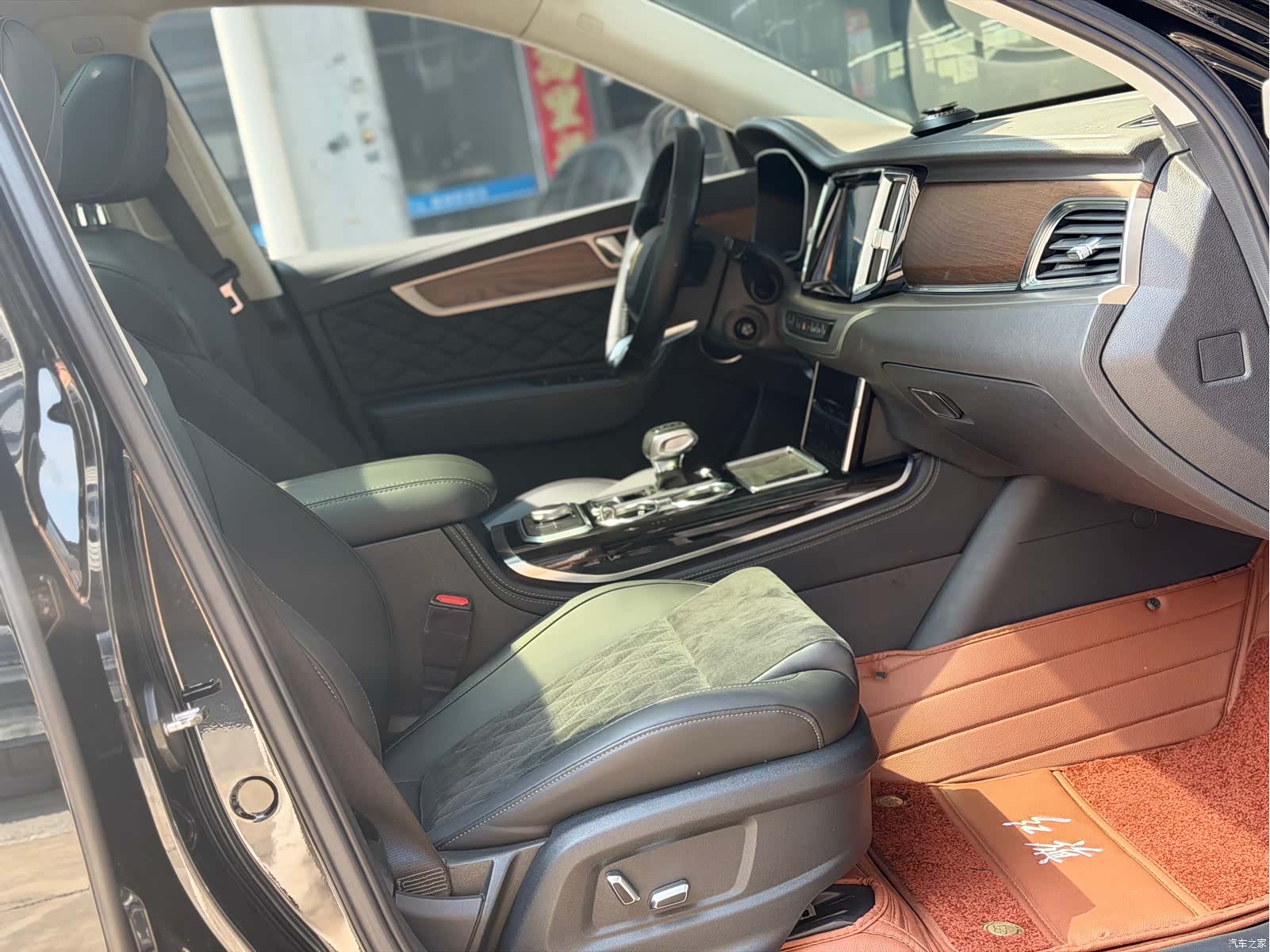 Hongqi HS7, 2021 13