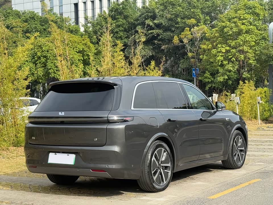 Li Auto Ideal L8