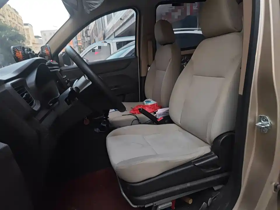 Wuling Wuling Hongguang V