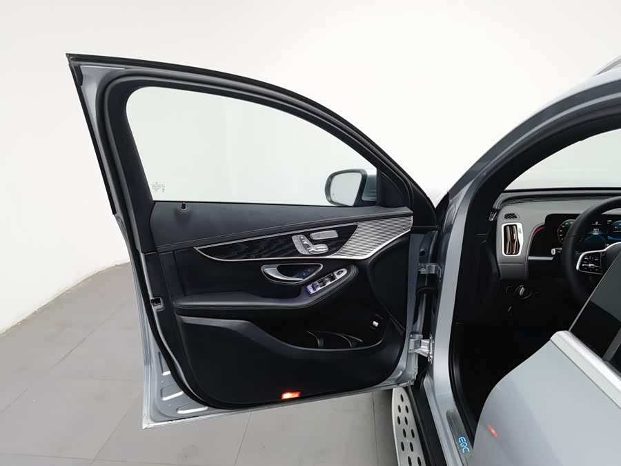 Mercedes-Benz EQC 2022, фото 8