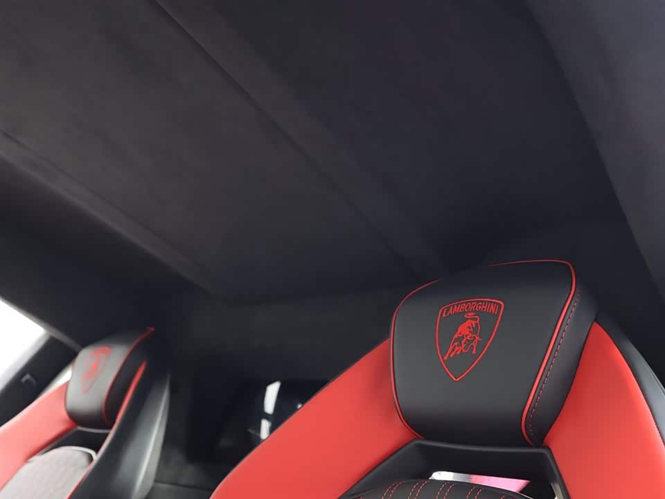 Lamborghini Revuelto Lamborghini Revuelto