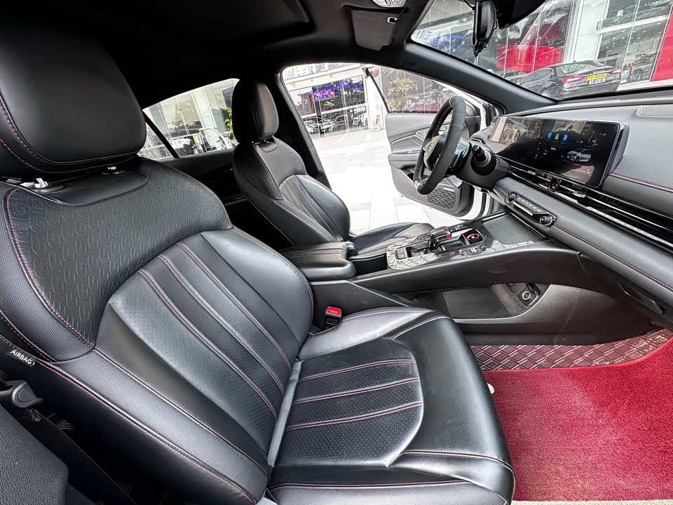 Trumpchi Shadow Leopard