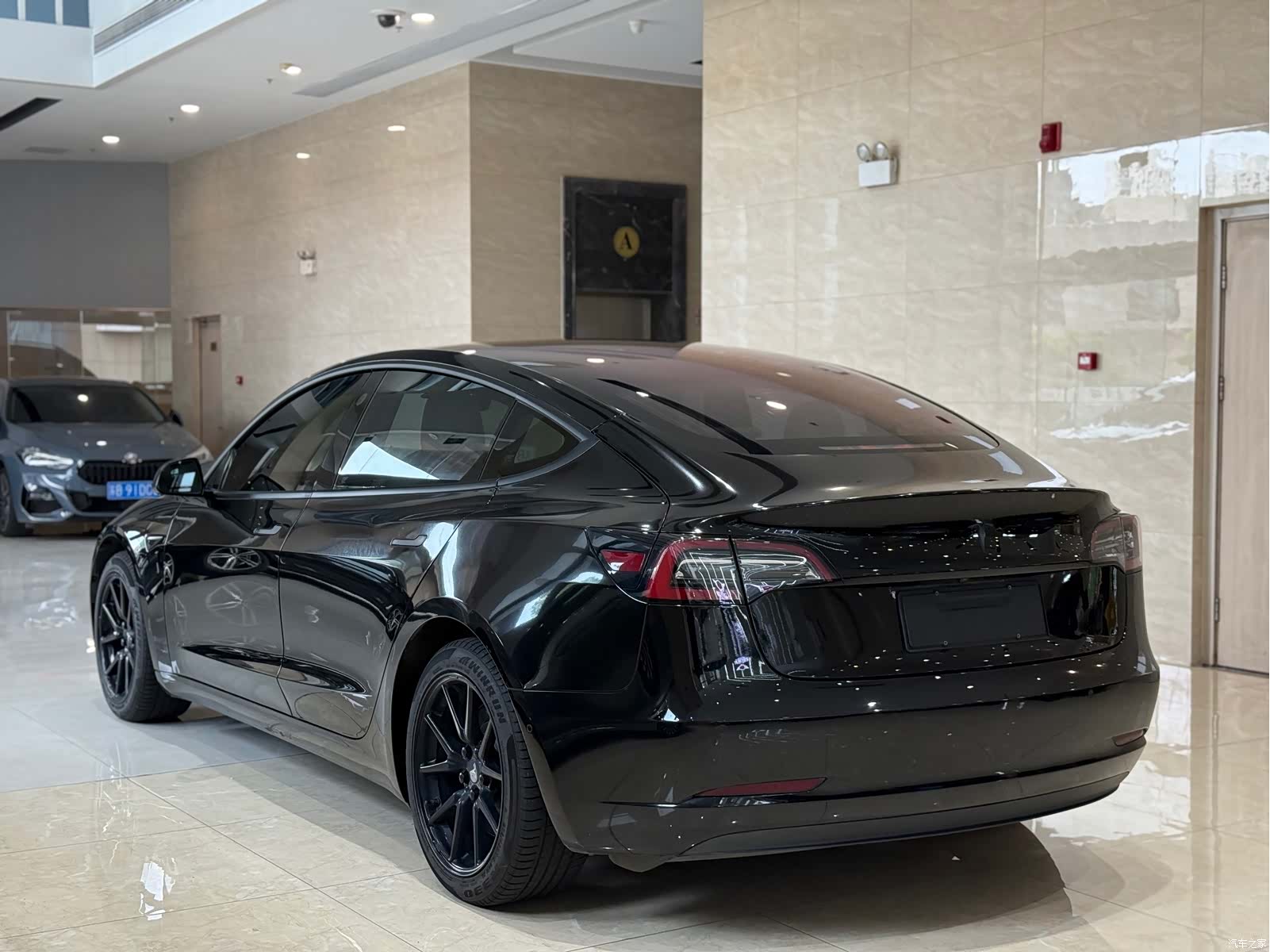 Tesla Model 3, 2019 15