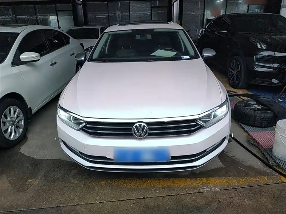 Volkswagen Magotan