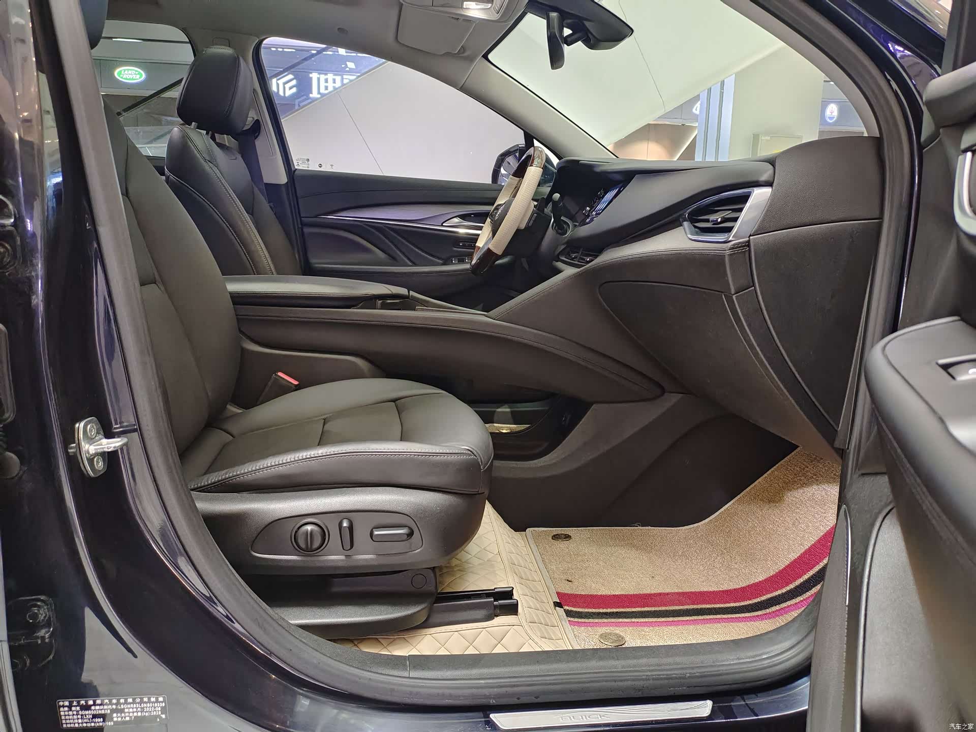 Buick Enclave, 2022 19