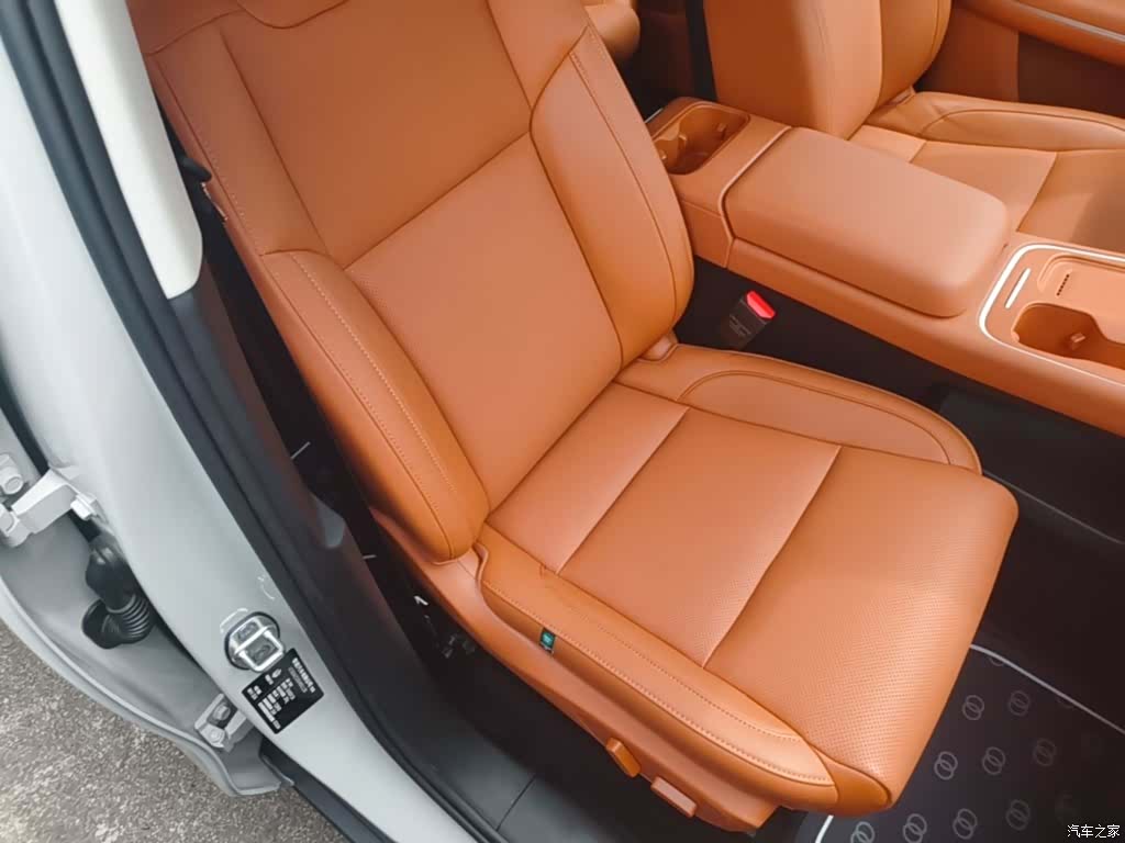 Leapmotor C10, 2025 25
