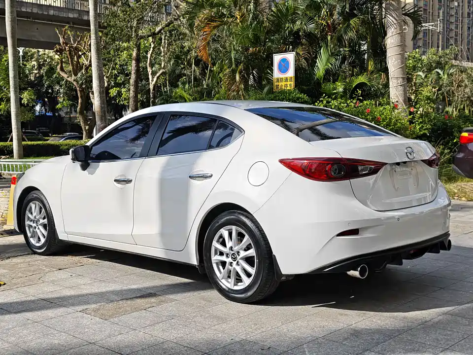 Mazda 3 Angkesaila