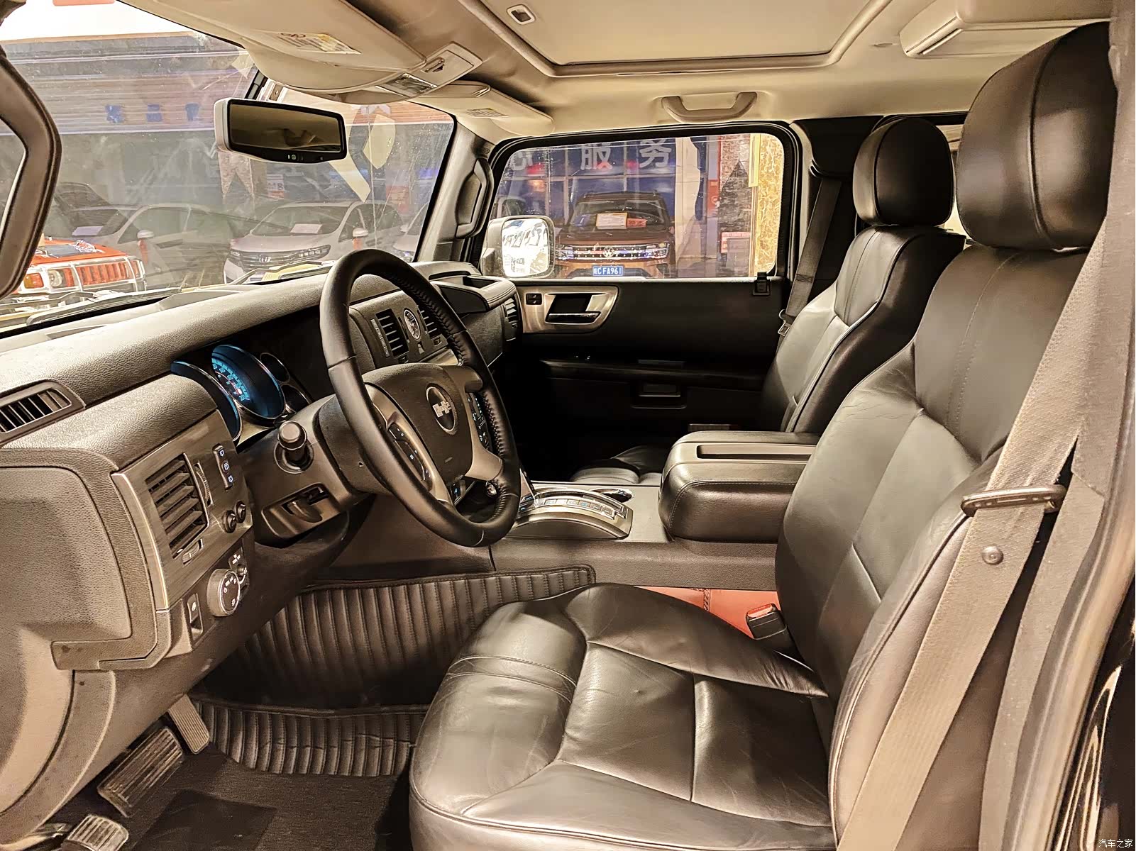 Hummer H2, 2010 10
