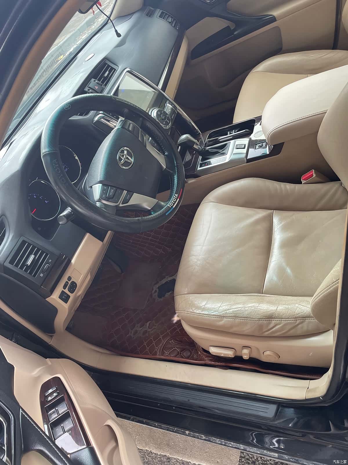 Toyota 2.5V, 2012 4
