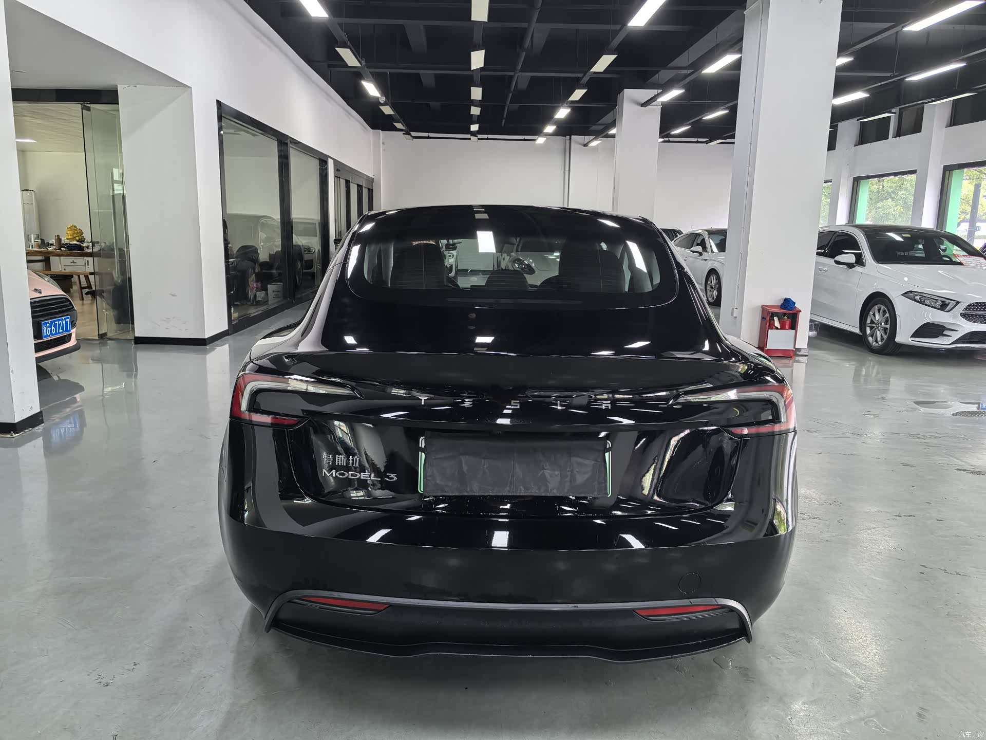 Tesla Model 3, 2024 6