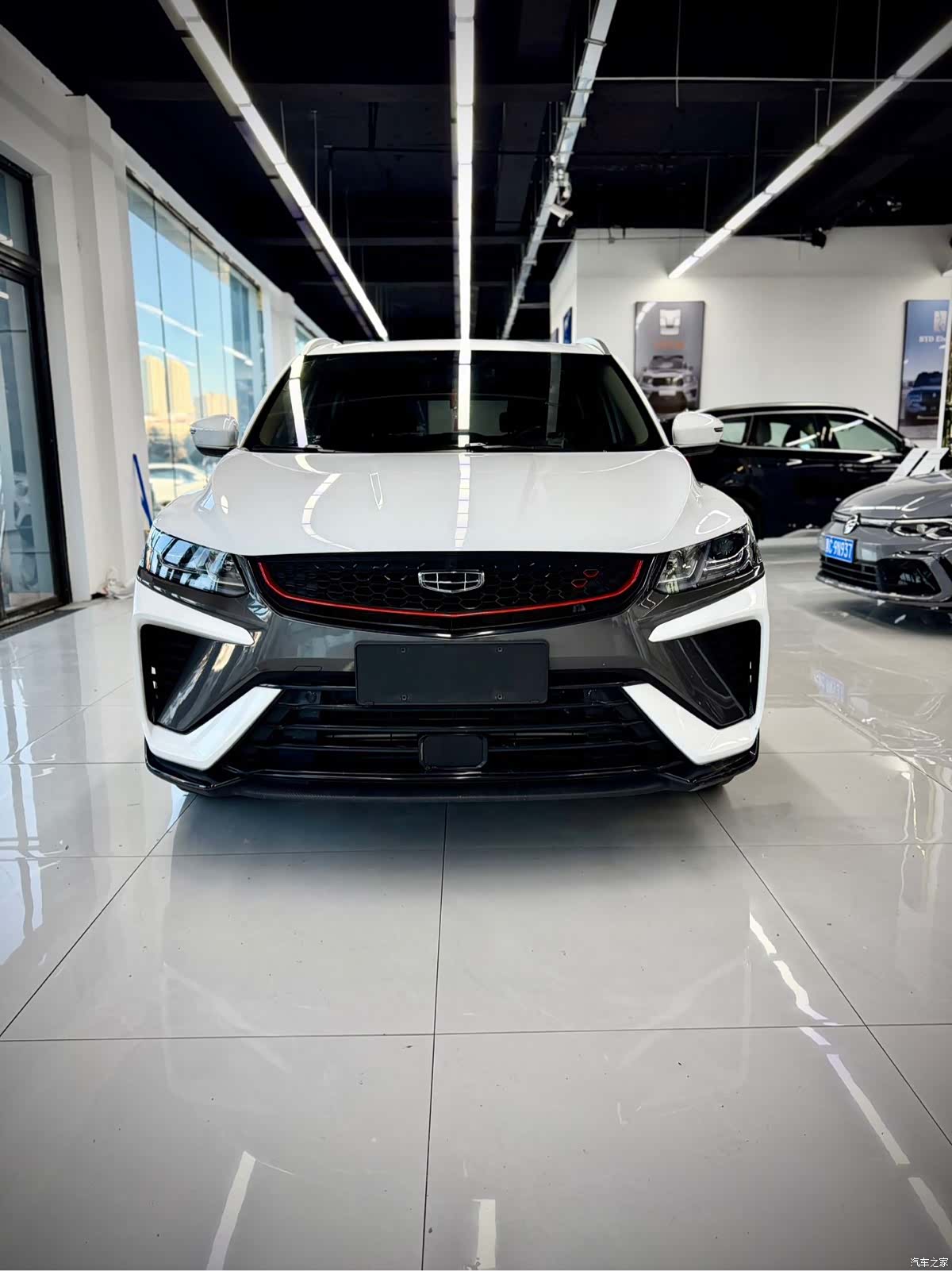 Geely Coolray, 2022 2