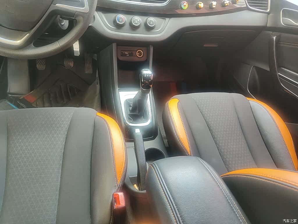 Wuling 310, 2017 14