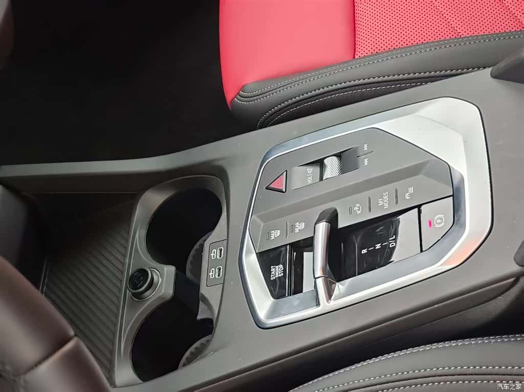 BMW 2 Series, 2025 11