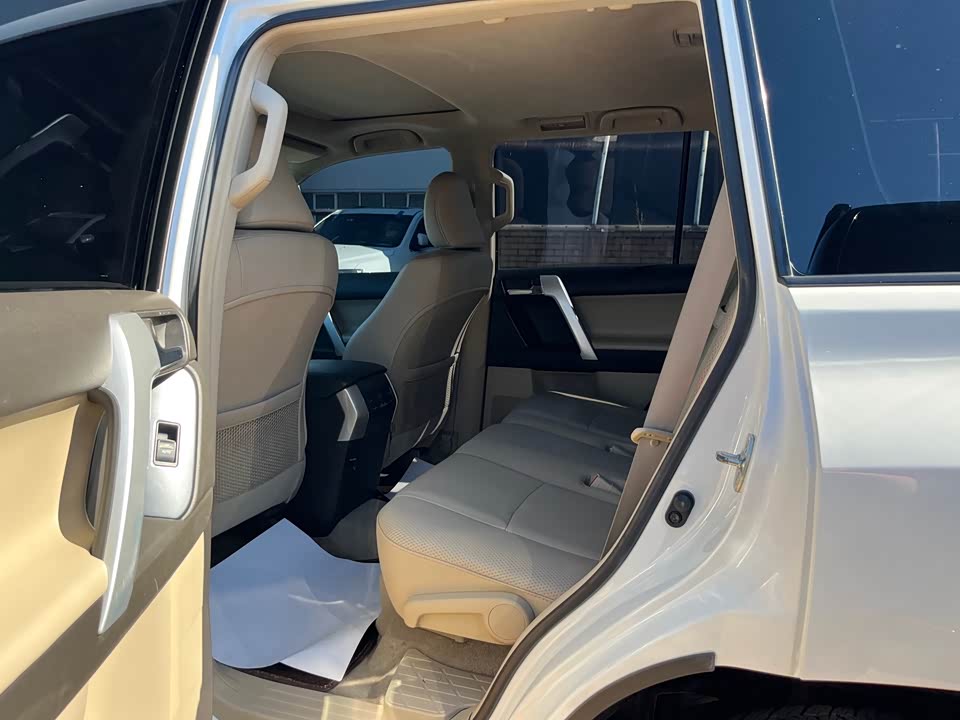 Toyota Prado