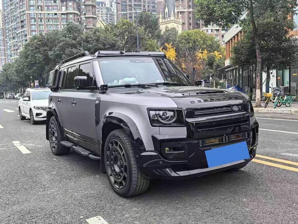 Land Rover guard