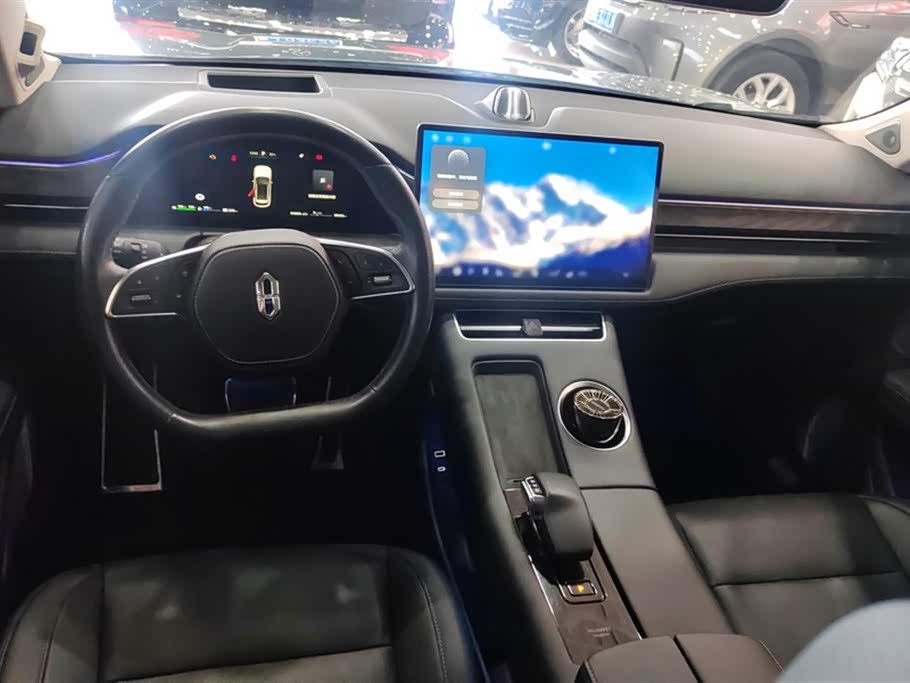 AITO Ask the world M5