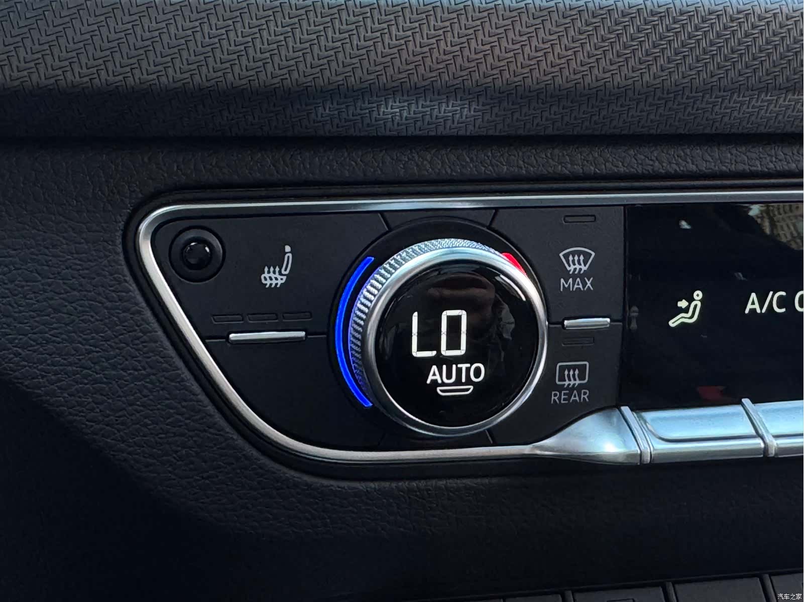 Audi Q5L, 2022 19