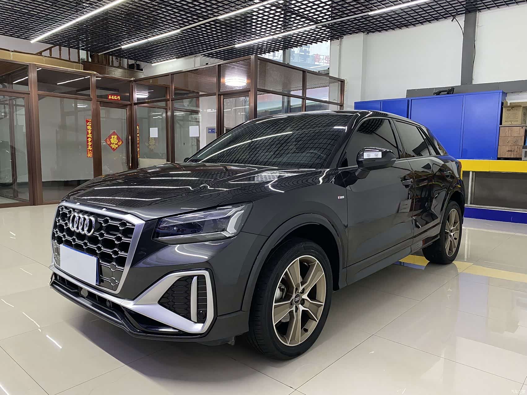 Audi Q2L, 2022 1