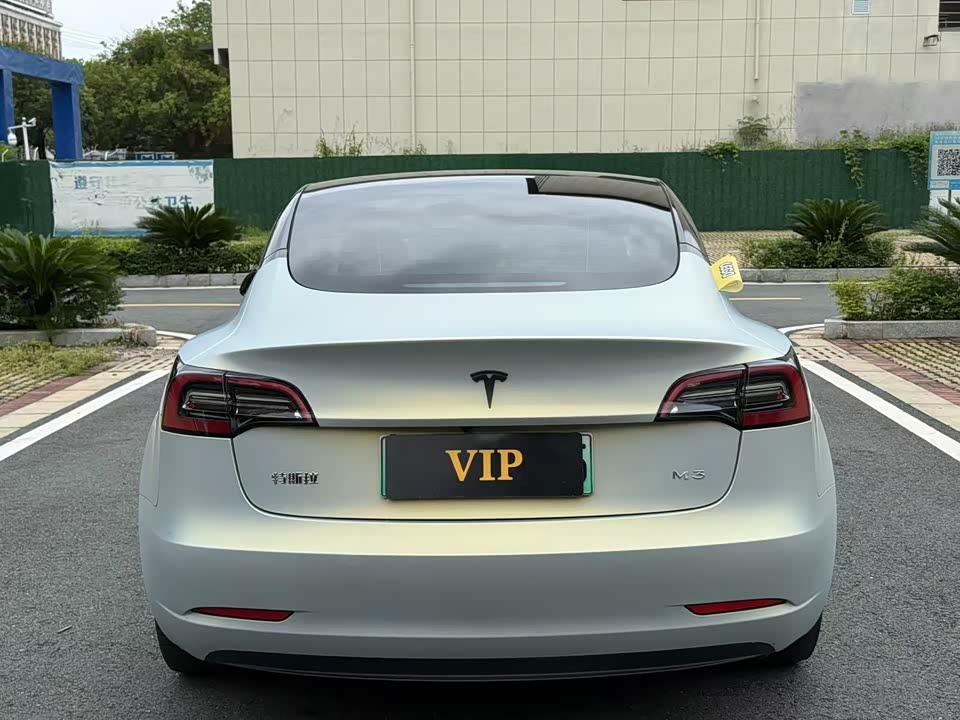 Tesla Model 3 Tesla Model 3