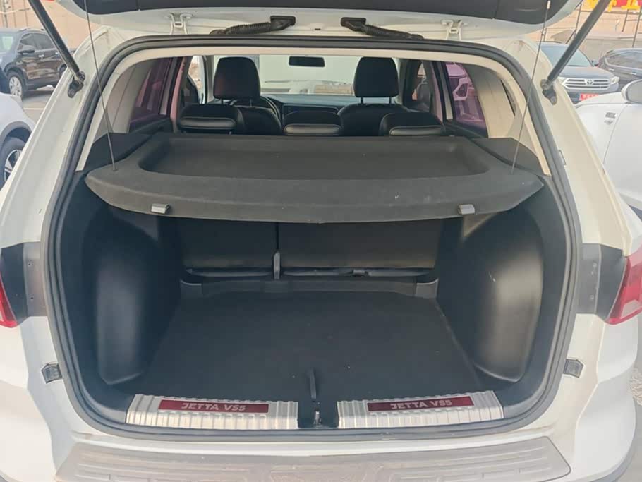 Jetta VS5