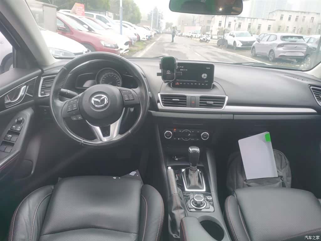 Mazda Mazda3, 2016 6