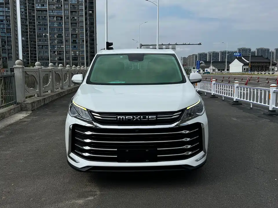 MAXUS Chase G50