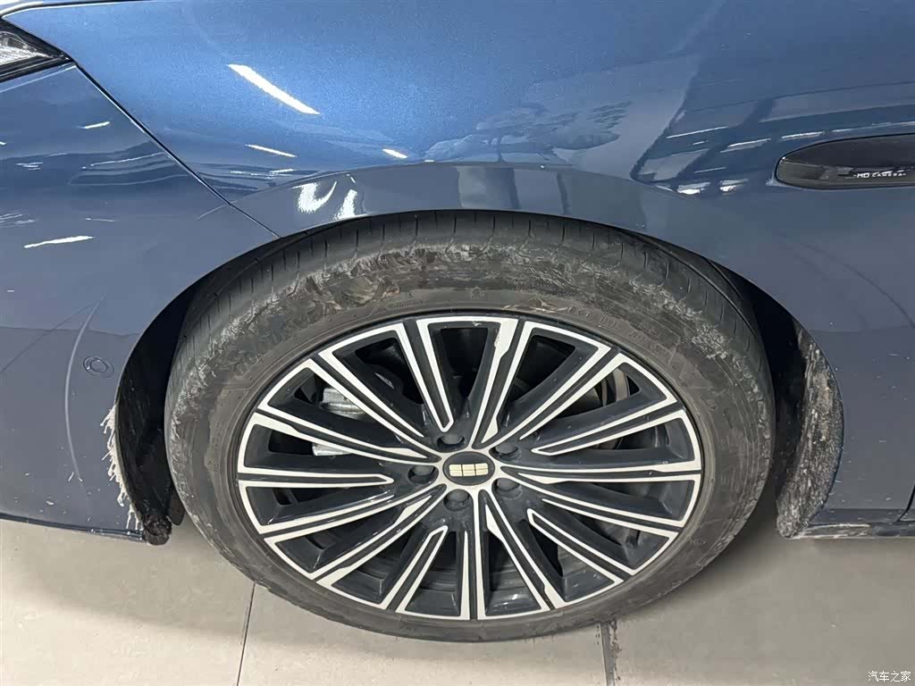 Geely 8, 2025 4