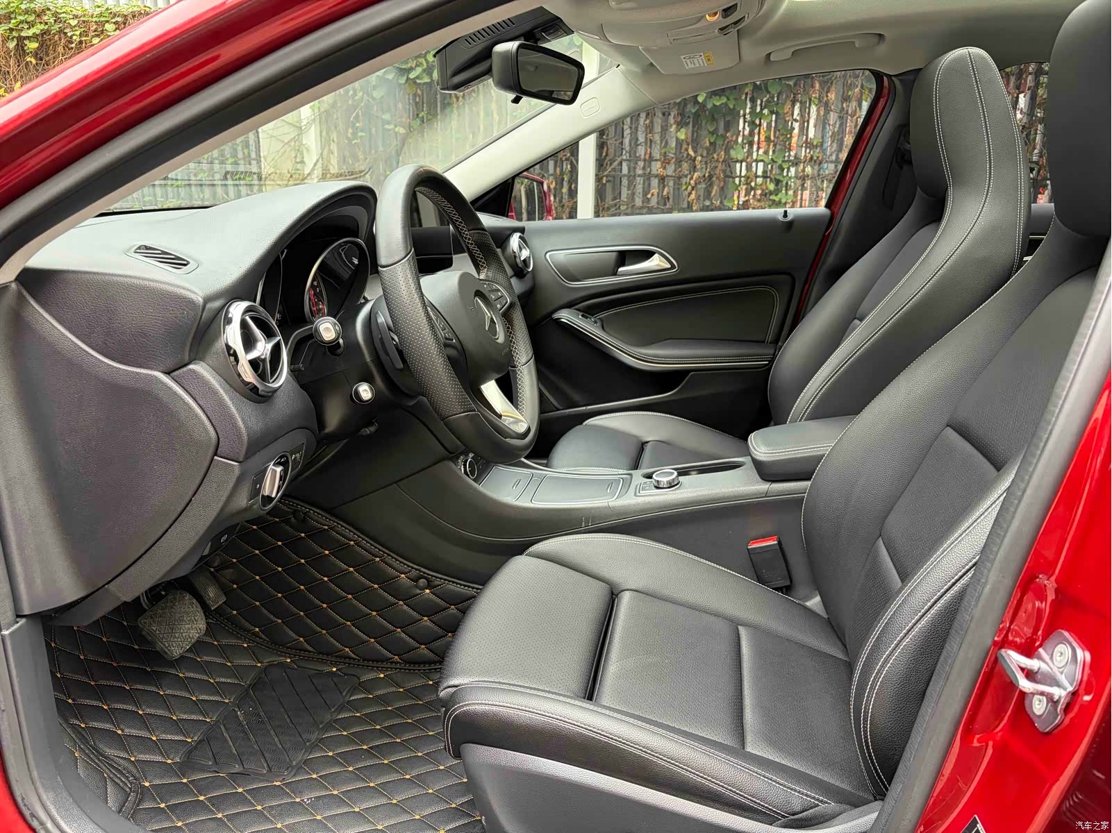 Mercedes-Benz GLA, 2019 15