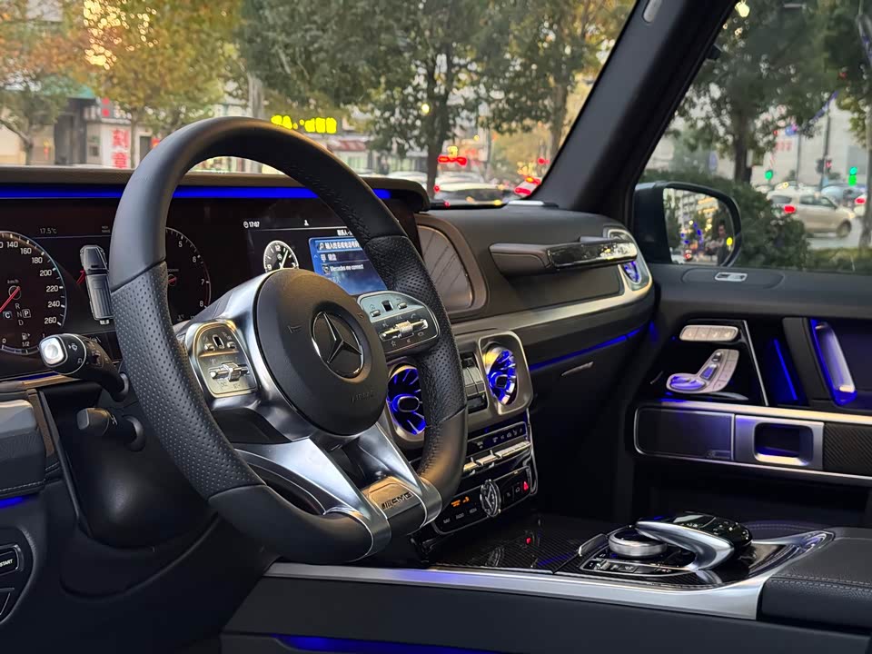 Mercedes-Benz G-class