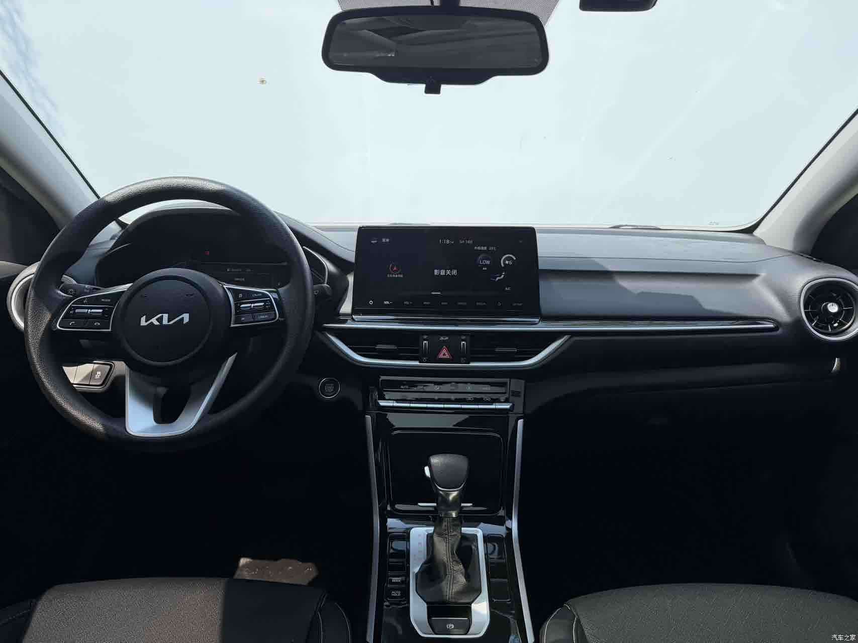 Kia K3, 2023 все фото
