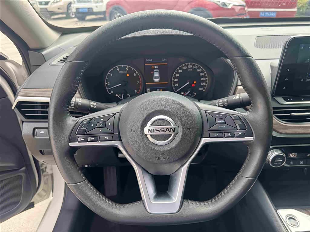 Nissan Teana, 2022 20