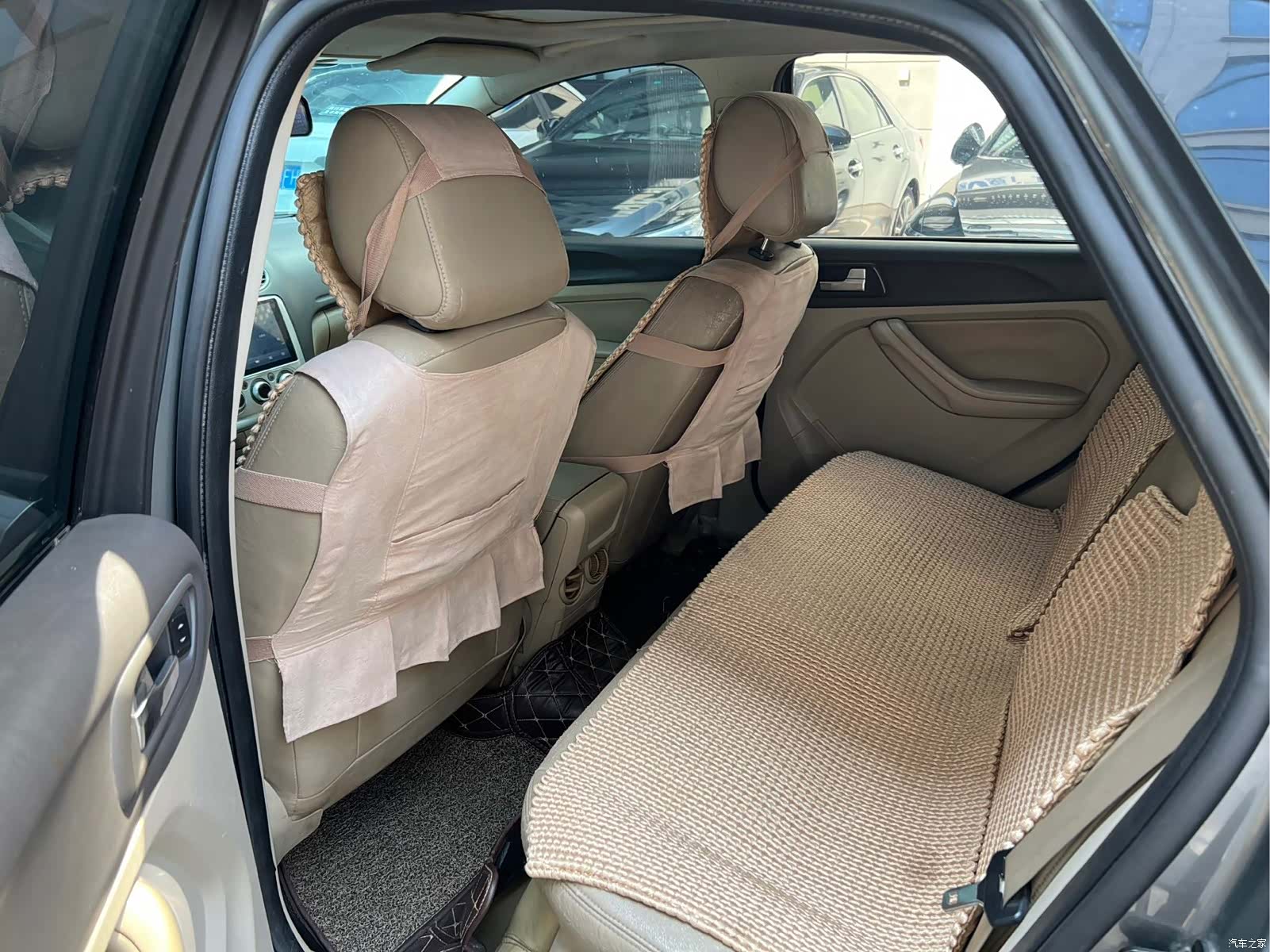 Ford Focus, 2009 все фото