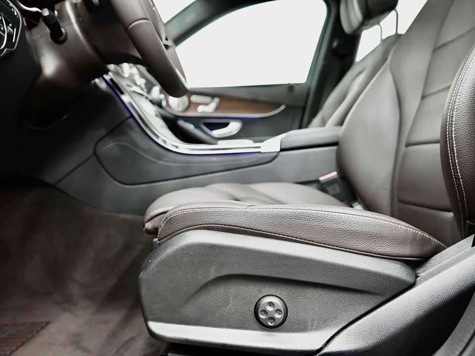 Mercedes-Benz GLC Mercedes-Benz GLC