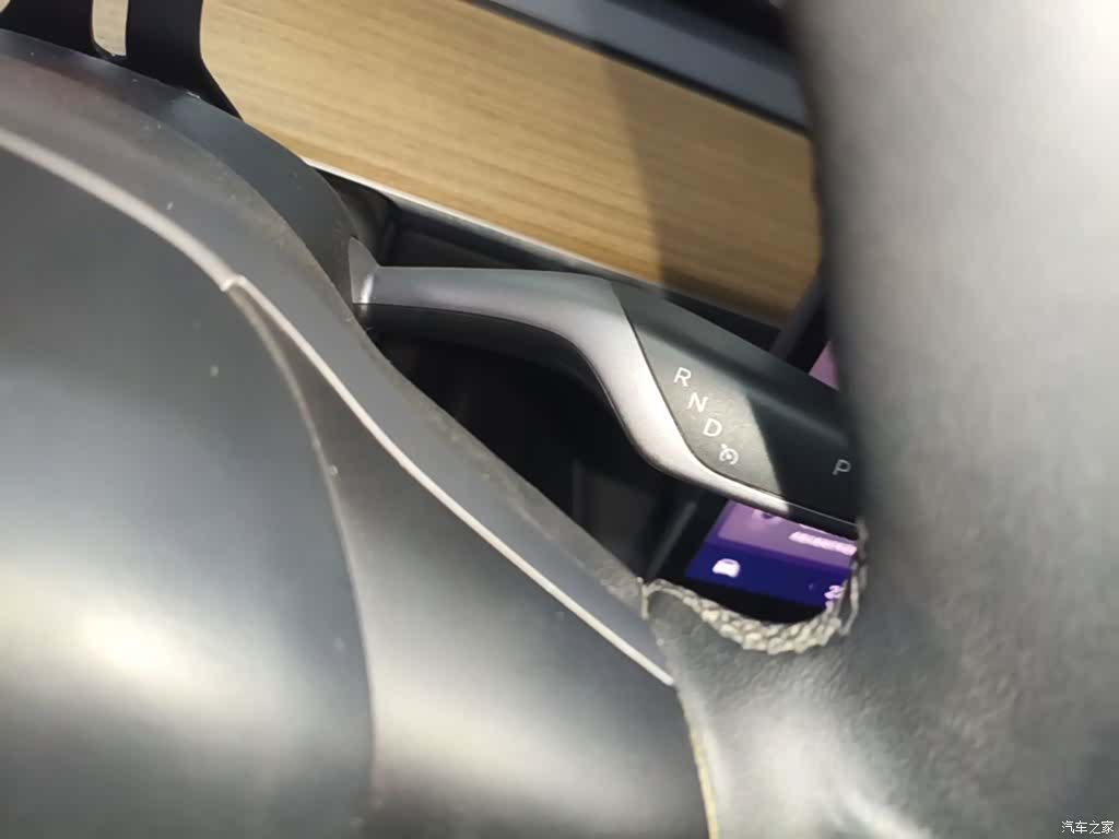 Tesla Model Y, 2022 14